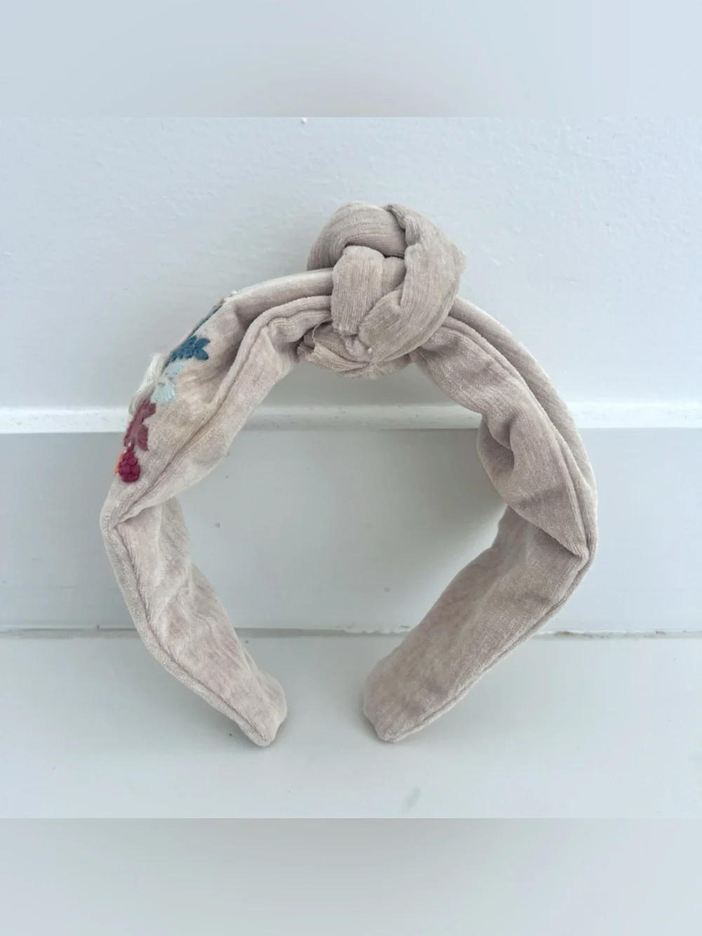 ❌Cream floral embroidered knot headband velvet❌